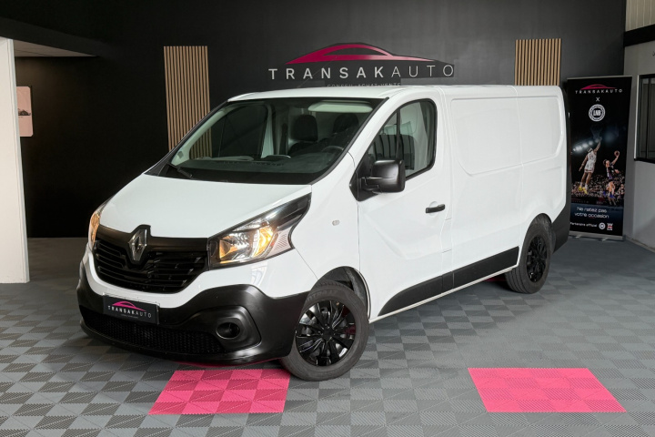RENAULT TRAFIC COMBI