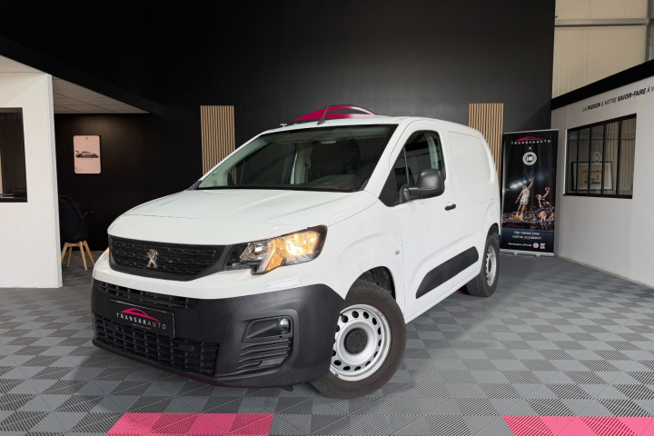 PEUGEOT 