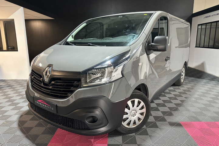 RENAULT TRAFIC FOURGON