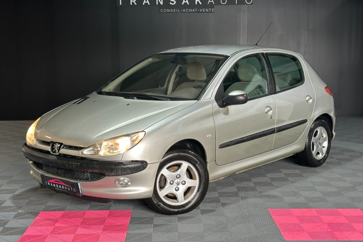 PEUGEOT 206